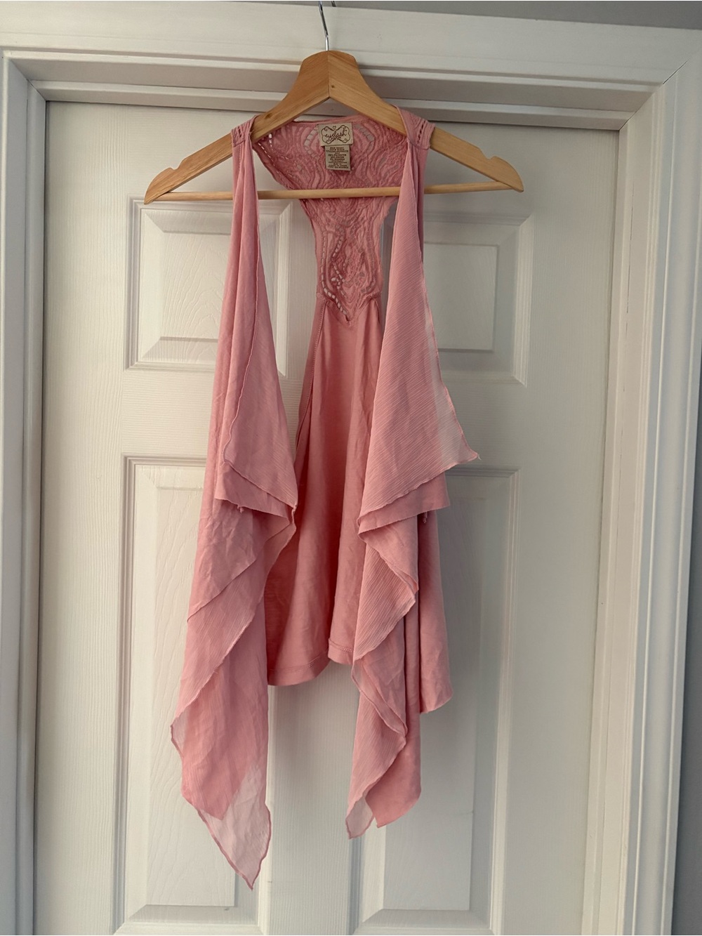 Junior’s XL Eyelash Couture Pink Lace Racerback Vest with Tiered Open Panels